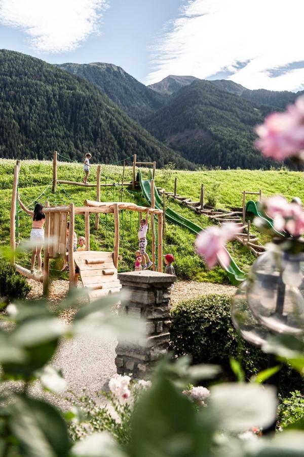 Hotel Lener Campo di Trens Ngoại thất bức ảnh