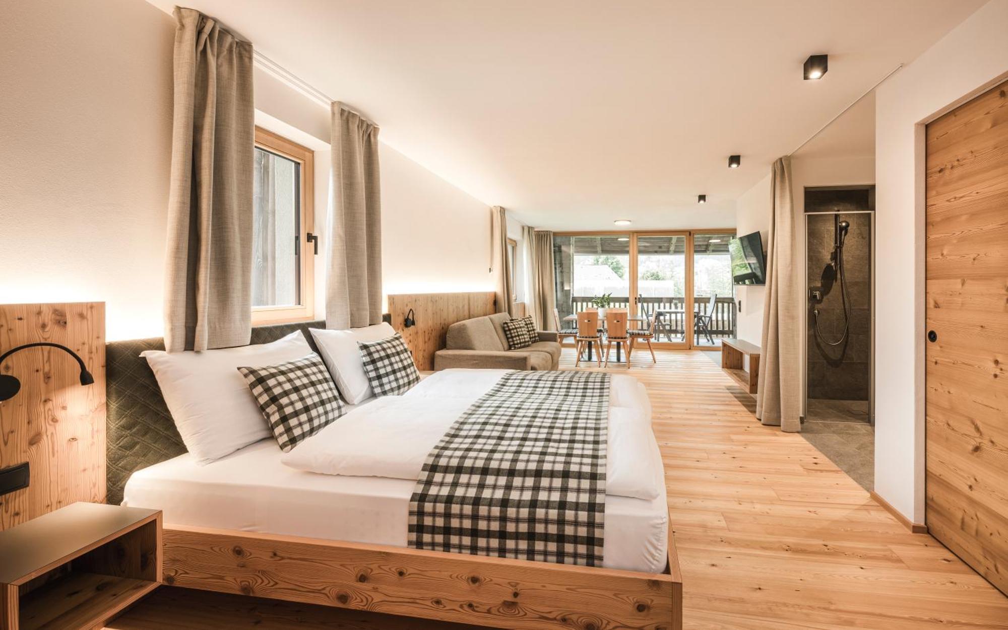 Hotel Lener Campo di Trens Ngoại thất bức ảnh