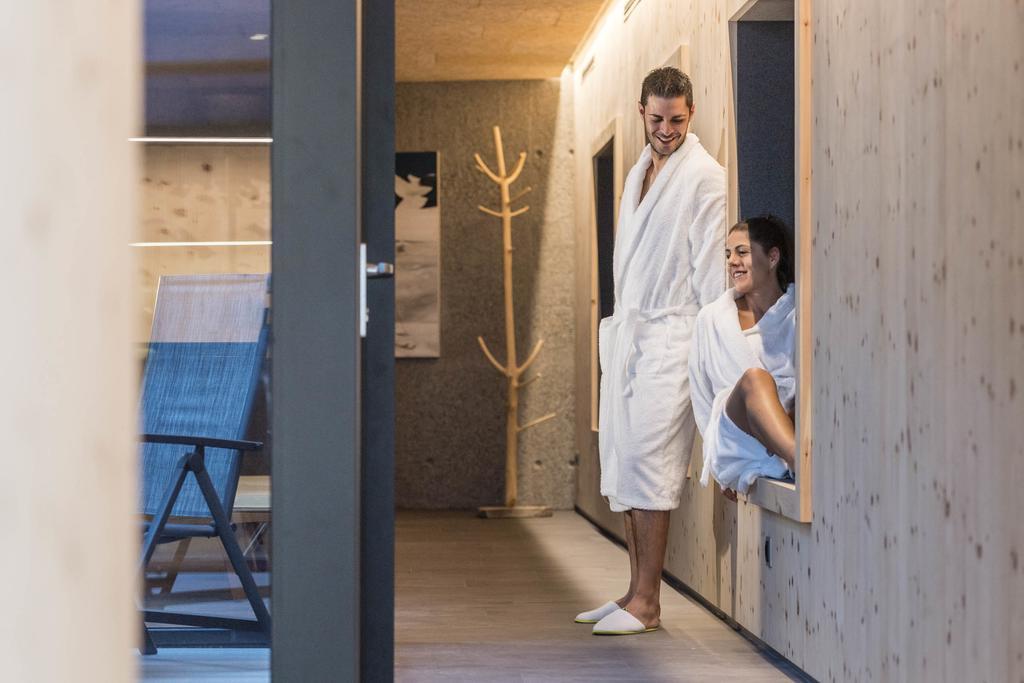 Hotel Lener Campo di Trens Ngoại thất bức ảnh